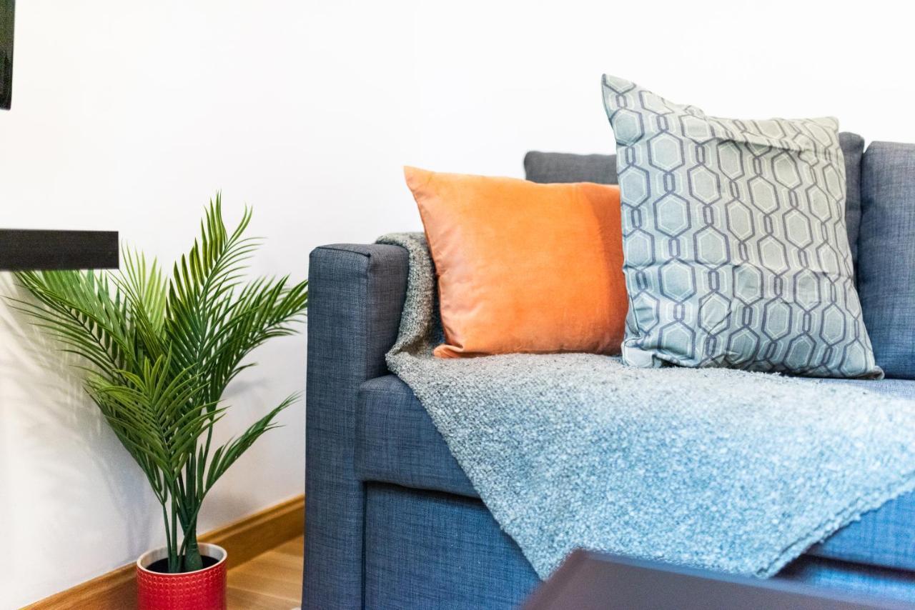 Apartamento Piso Junto A Mercado De San Agustin Y Catedral En Granada