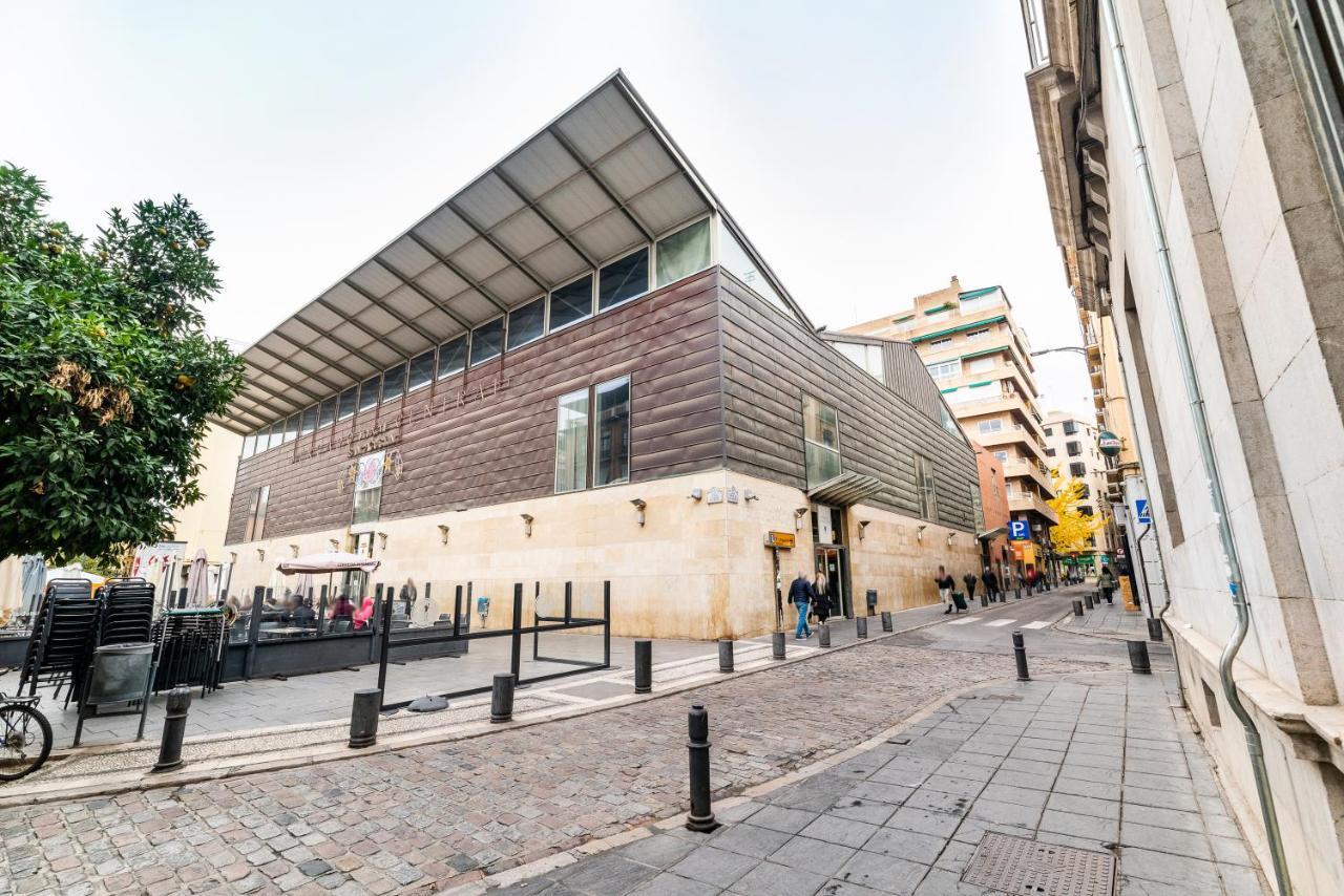 Piso Junto A Mercado De San Agustin Y Catedral En Appartamento *